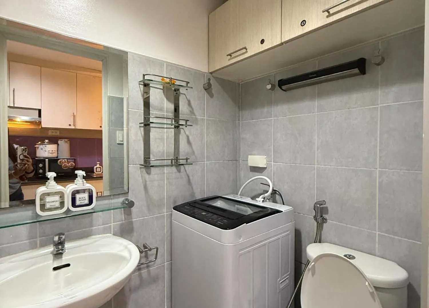 Sea Residences Moa Pasay Manila - Rose Staycation Aparthotel
